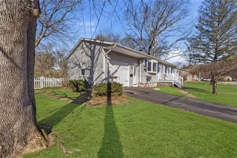 4 York Drive Coventry RI 02816