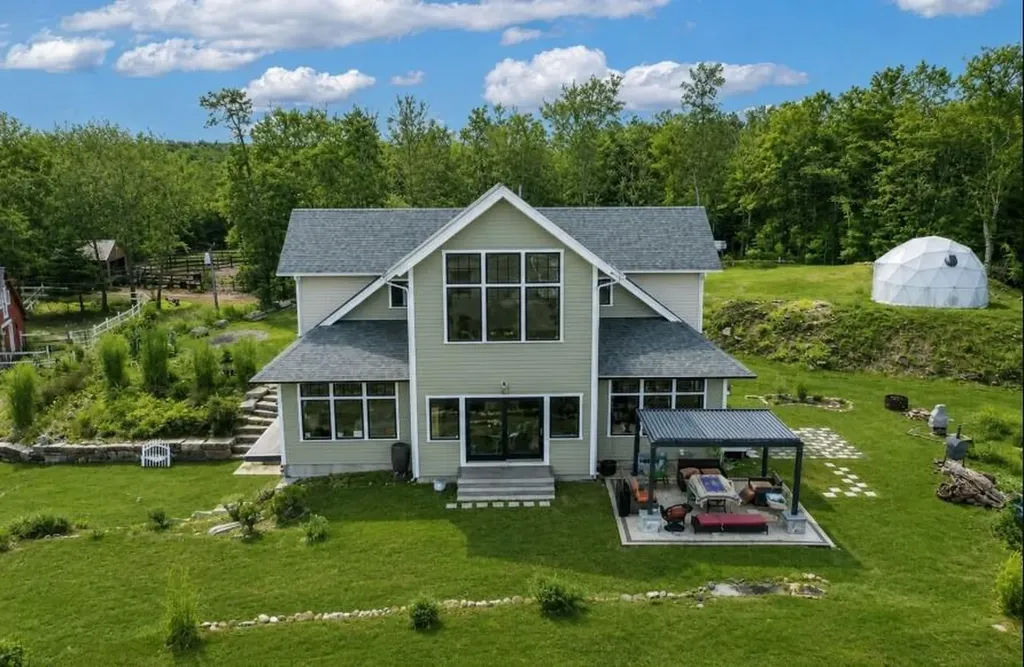 224 Greenhouse Road Coventry RI 02827