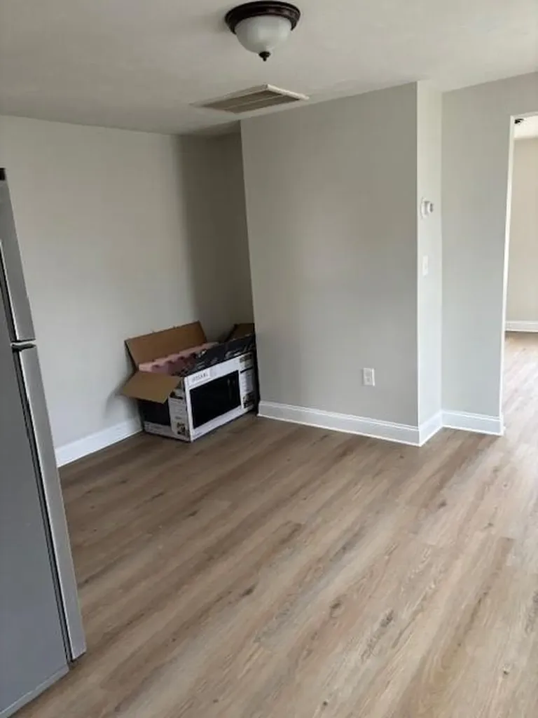 144 Early Street Providence RI 02907