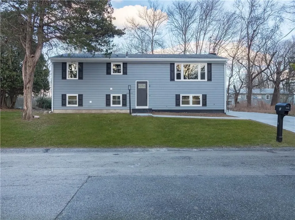 2 Sandalwood Court Coventry RI 02816