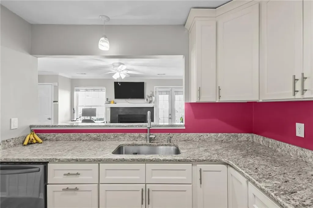 626 Smithfield Road North Providence RI 02904