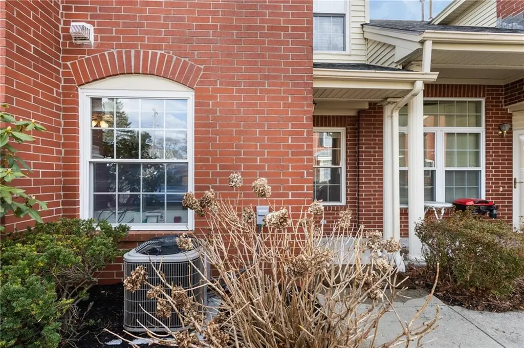 626 Smithfield Road North Providence RI 02904