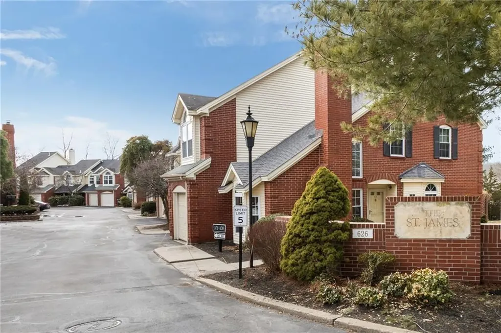 626 Smithfield Road North Providence RI 02904