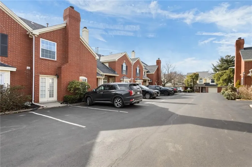 626 Smithfield Road North Providence RI 02904