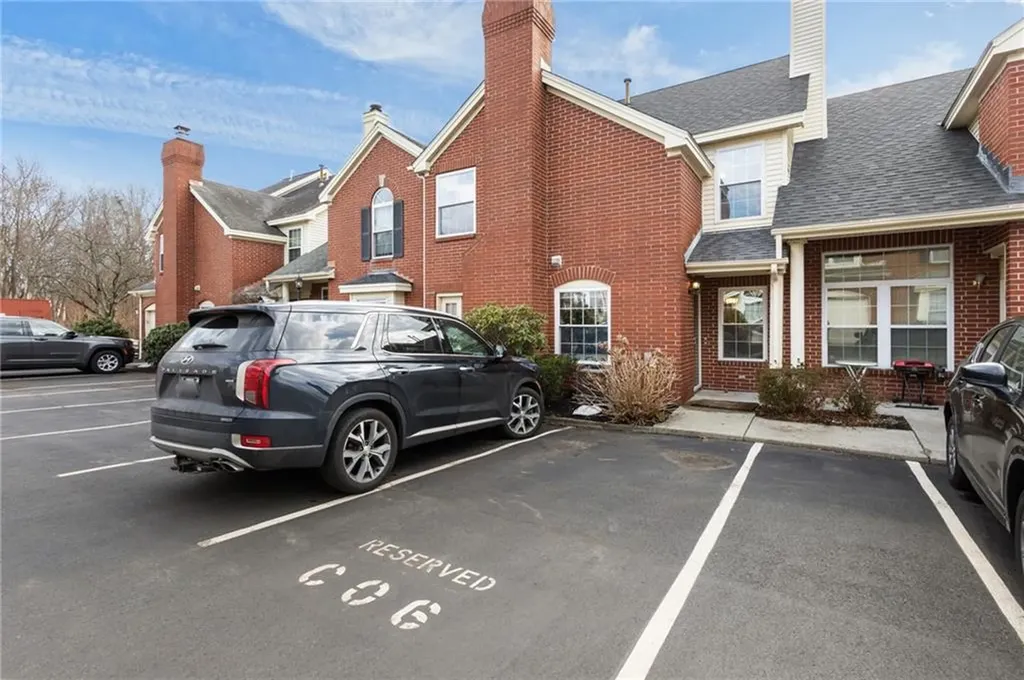 626 Smithfield Road North Providence RI 02904