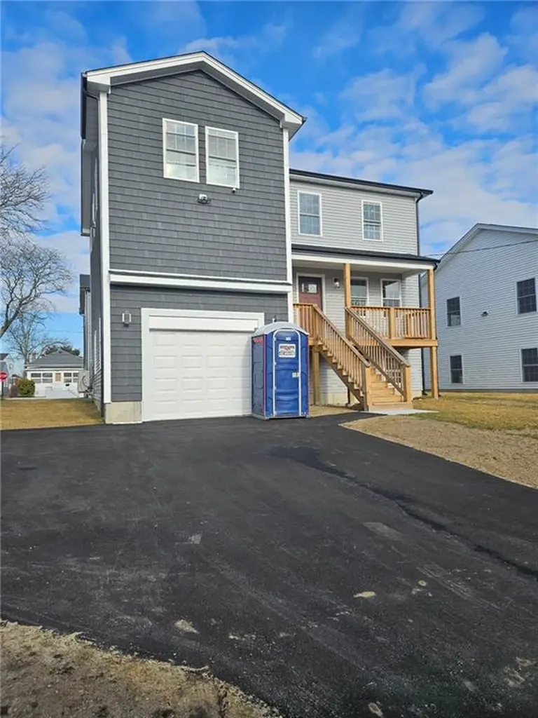 116 2nd Avenue Cranston RI 02910