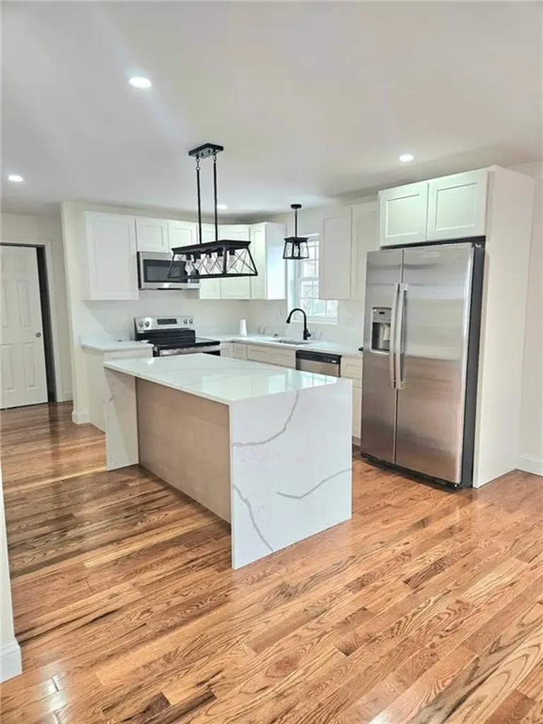 116 2nd Avenue Cranston RI 02910