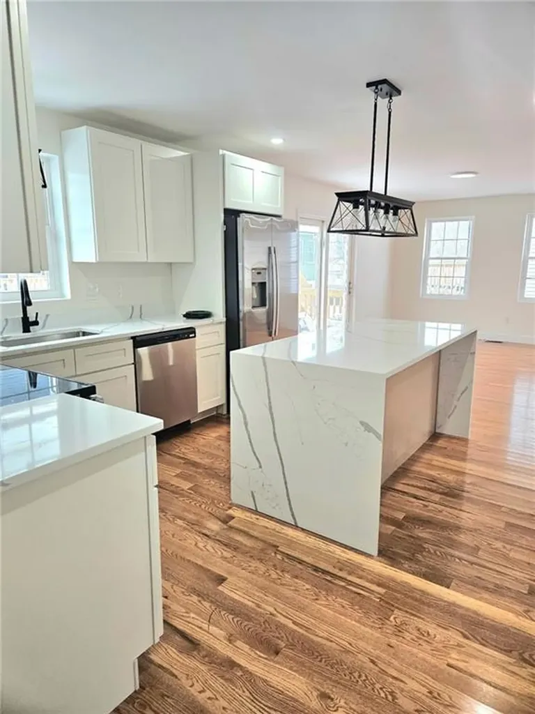 116 2nd Avenue Cranston RI 02910