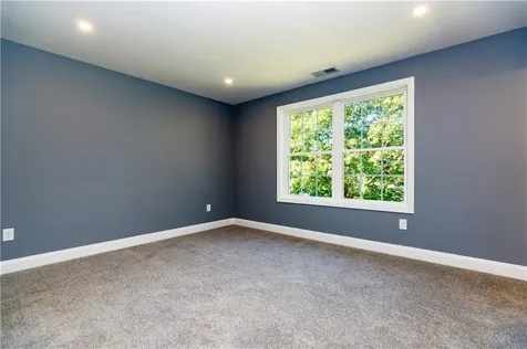 21 Carlson Circle West Warwick RI 02816