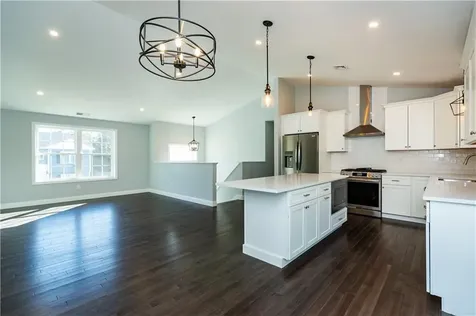 21 Carlson Circle West Warwick RI 02816