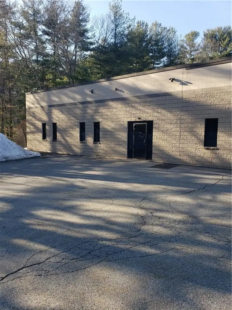 37 Lark Industrial Parkway Smithfield RI 02828