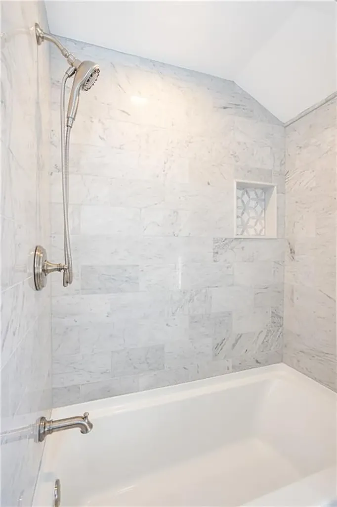 176 Heidi Drive Portsmouth RI 02871