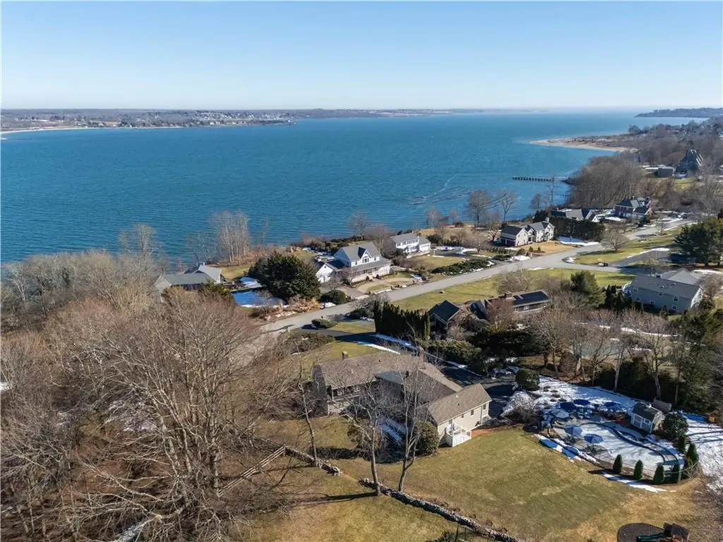 176 Heidi Drive Portsmouth RI 02871