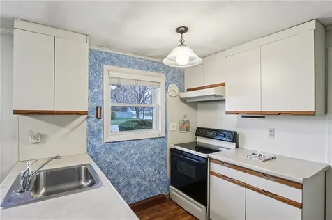 117 Haverhill Avenue Warwick RI 02886