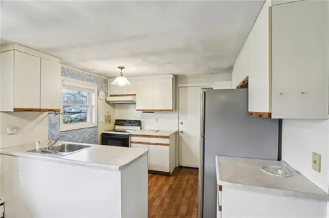 117 Haverhill Avenue Warwick RI 02886