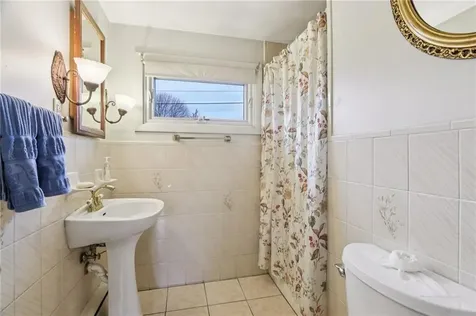 117 Haverhill Avenue Warwick RI 02886