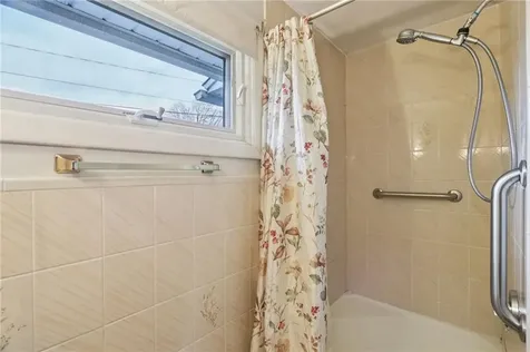 117 Haverhill Avenue Warwick RI 02886