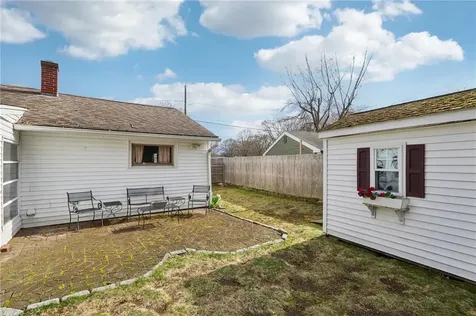 117 Haverhill Avenue Warwick RI 02886