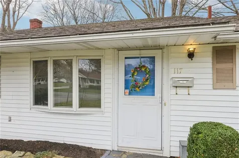 117 Haverhill Avenue Warwick RI 02886