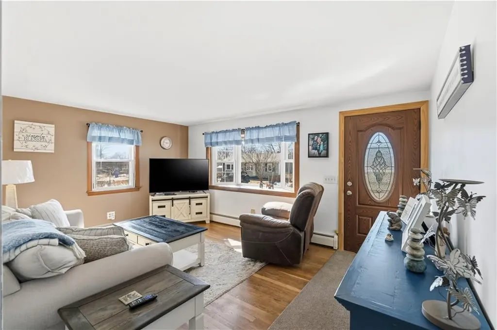 67 Garnet Street West Warwick RI 02893