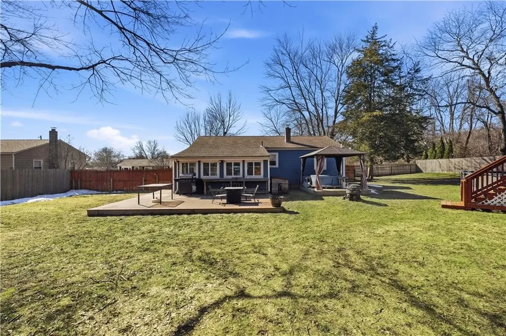 67 Garnet Street West Warwick RI 02893