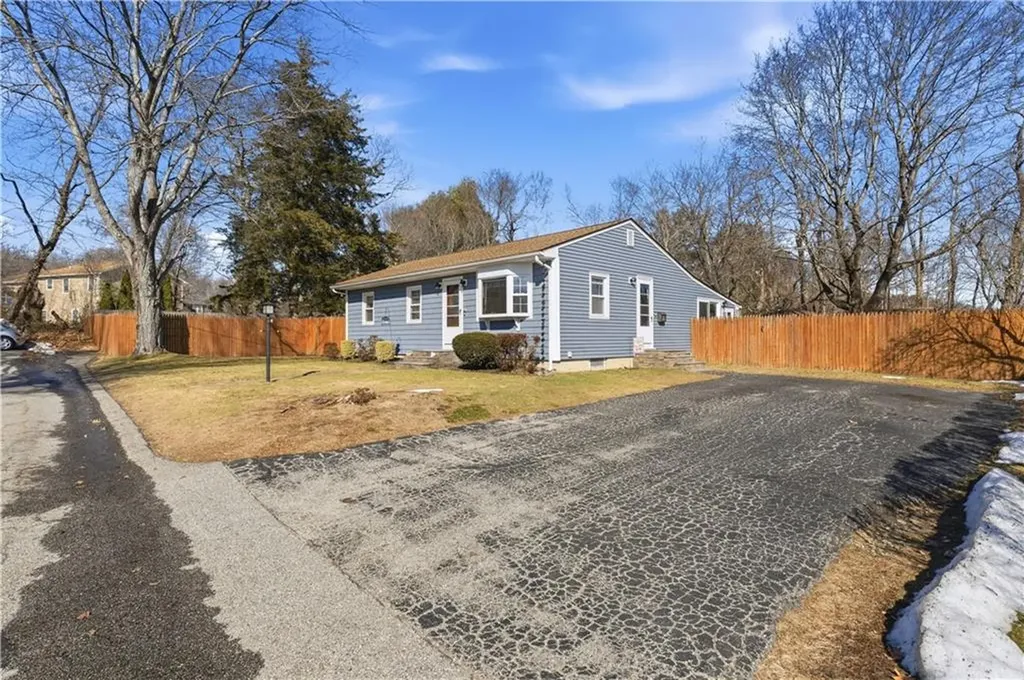 67 Garnet Street West Warwick RI 02893