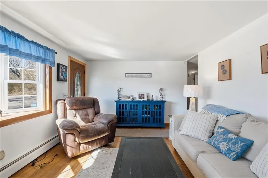 67 Garnet Street West Warwick RI 02893