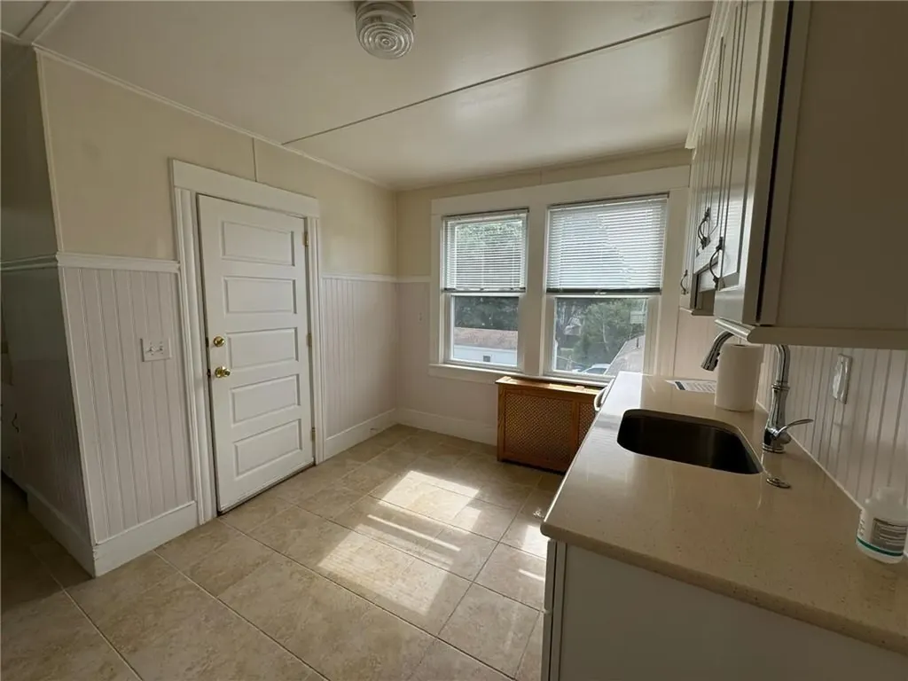 15 Freeborn Street Newport RI 02840