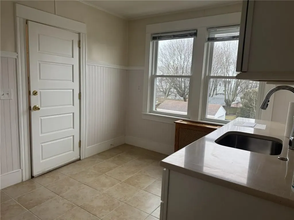 15 Freeborn Street Newport RI 02840