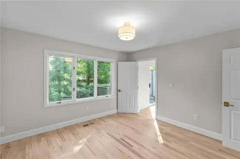 35 Bagy Wrinkle Cove Warren RI 02885