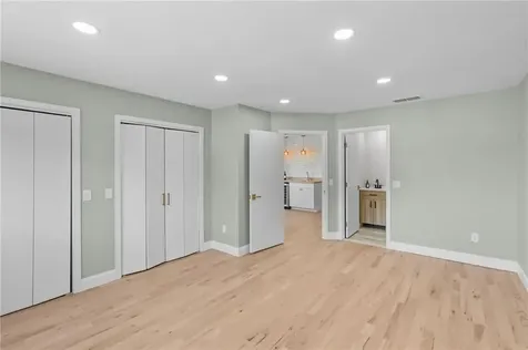 35 Bagy Wrinkle Cove Warren RI 02885