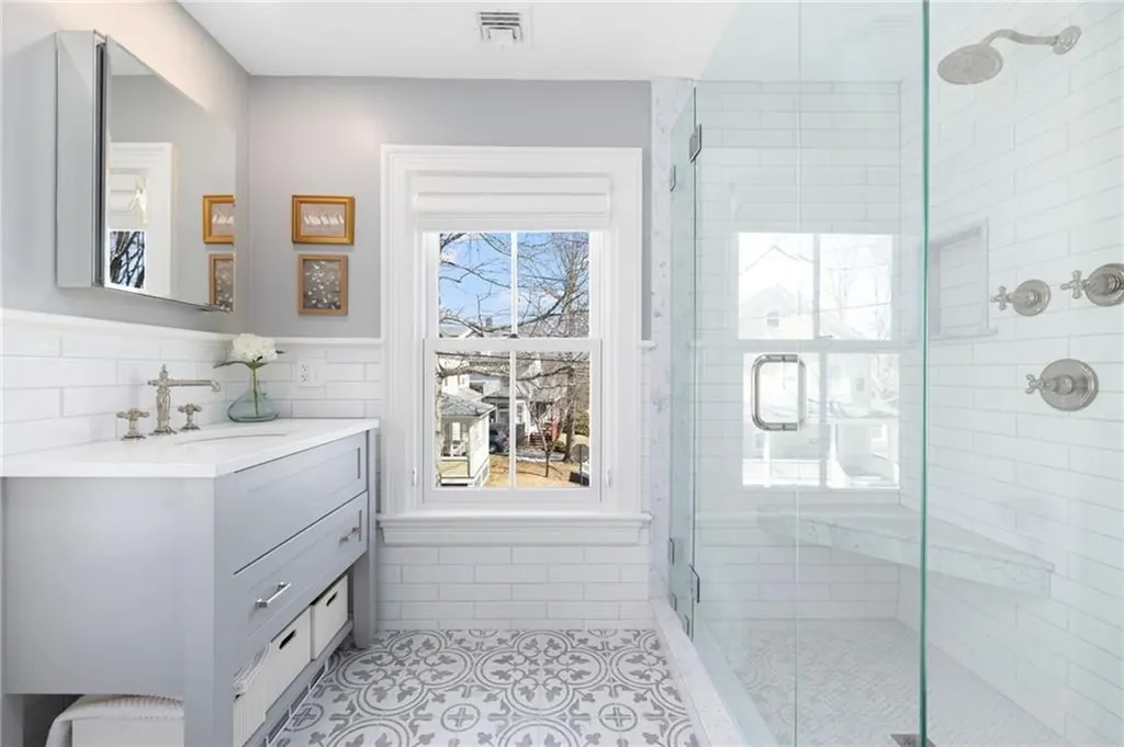 89 Gibbs Avenue Newport RI 02840