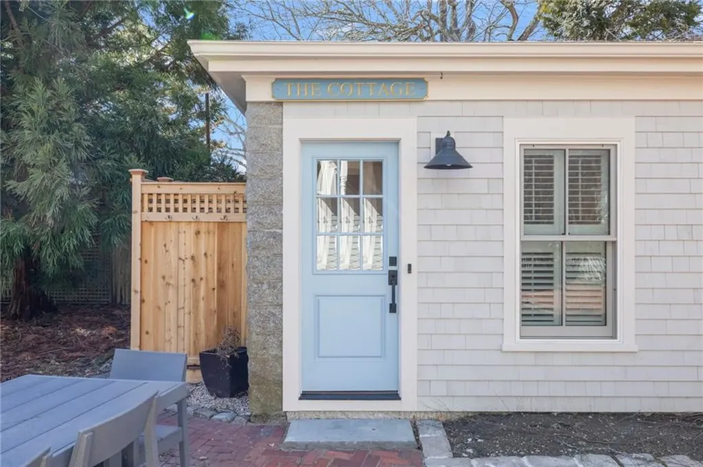89 Gibbs Avenue Newport RI 02840