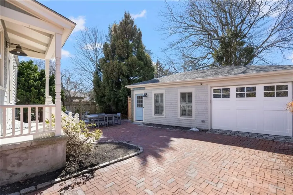 89 Gibbs Avenue Newport RI 02840