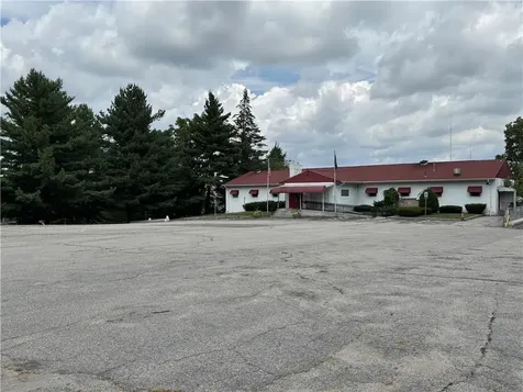1418 Plainfield Pike Cranston RI 02920