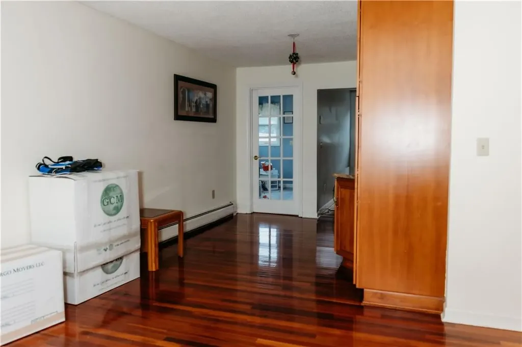 16 Ward Avenue Middletown RI 02842