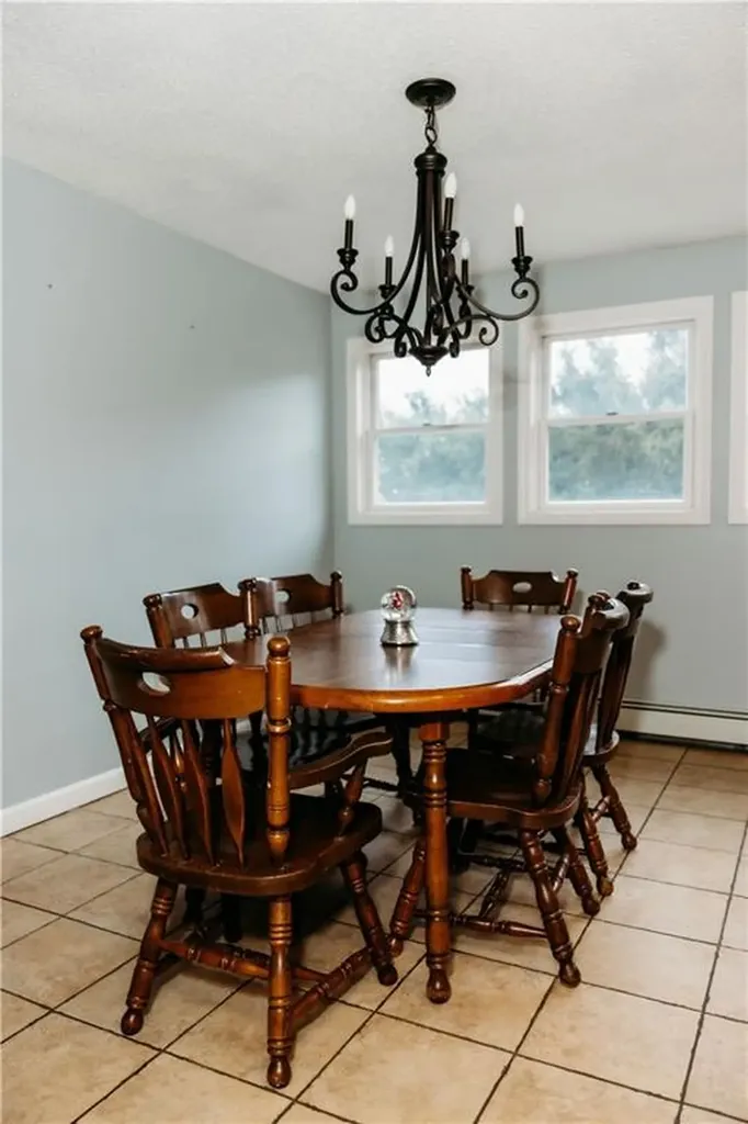 16 Ward Avenue Middletown RI 02842