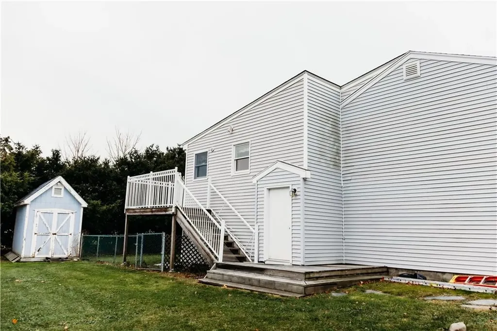 16 Ward Avenue Middletown RI 02842