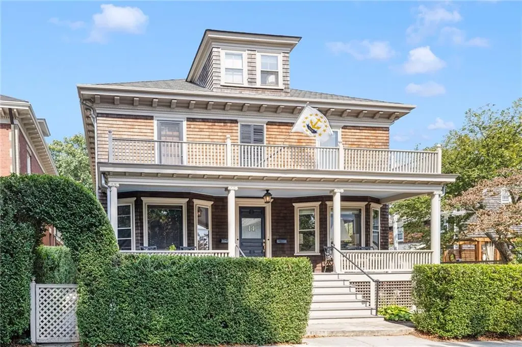 14 Greenough Place Newport RI 02840