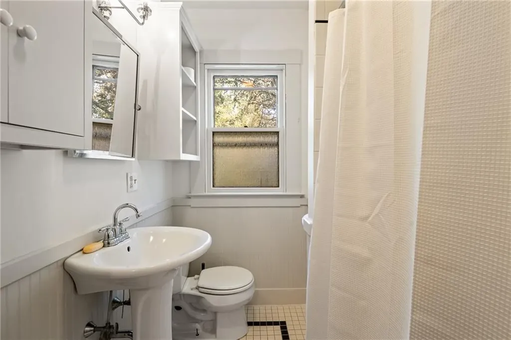 14 Greenough Place Newport RI 02840