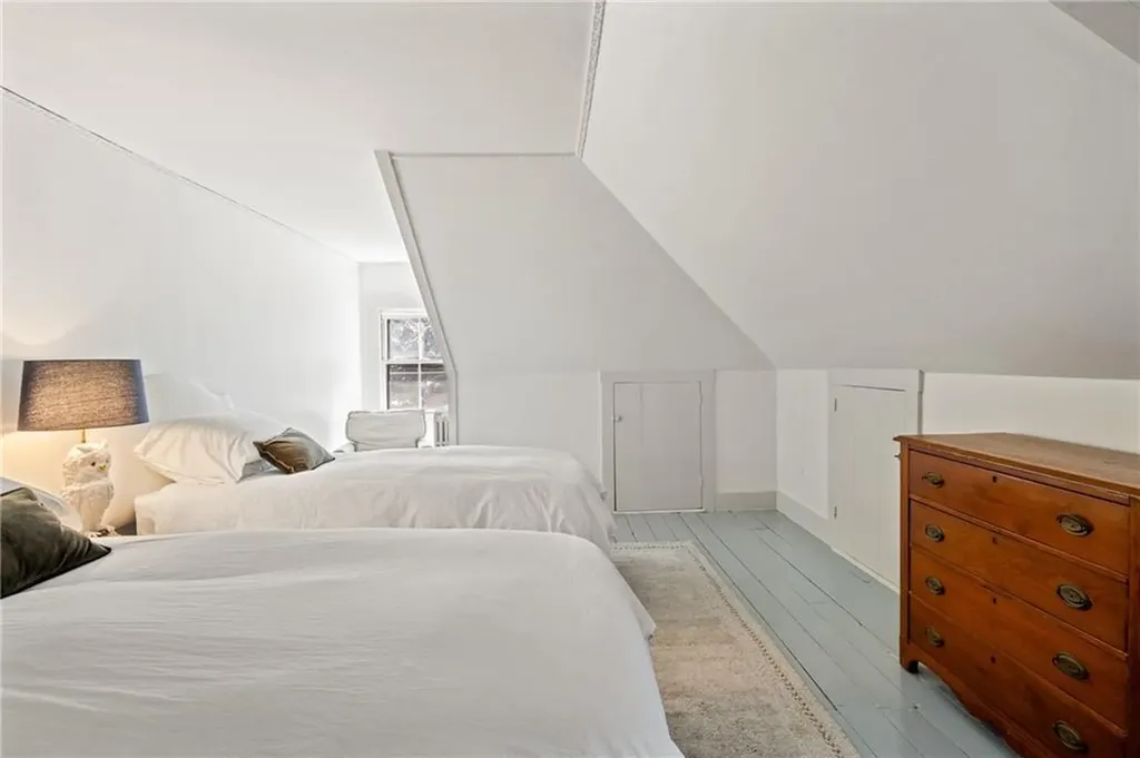 14 Greenough Place Newport RI 02840
