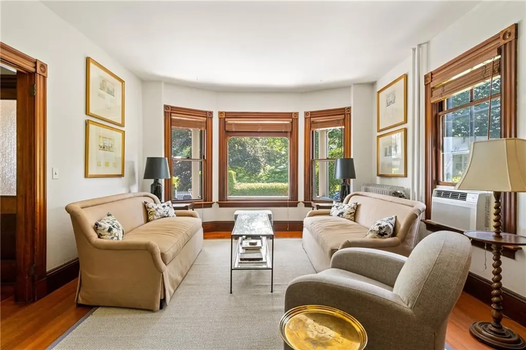 14 Greenough Place Newport RI 02840