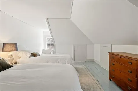 14 Greenough Place Newport RI 02840