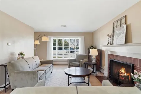 242 Bretton Woods Drive Cranston RI 02920