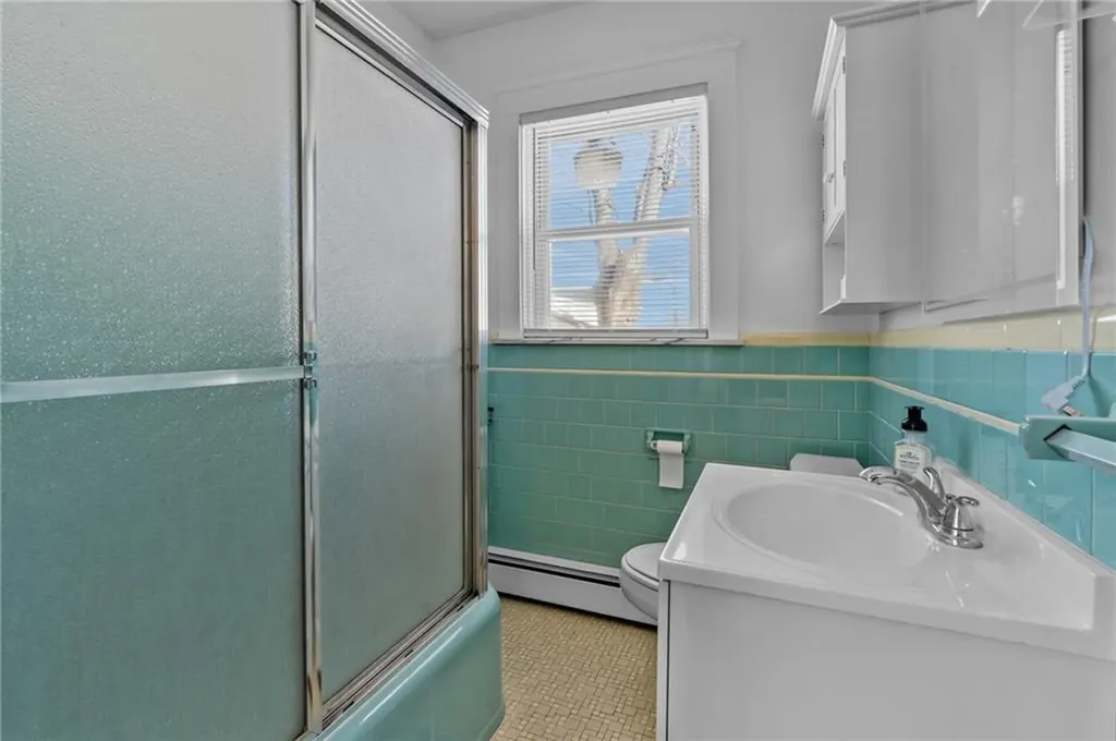 123 Mauran Street Cranston RI 02910