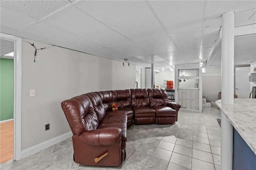 123 Mauran Street Cranston RI 02910