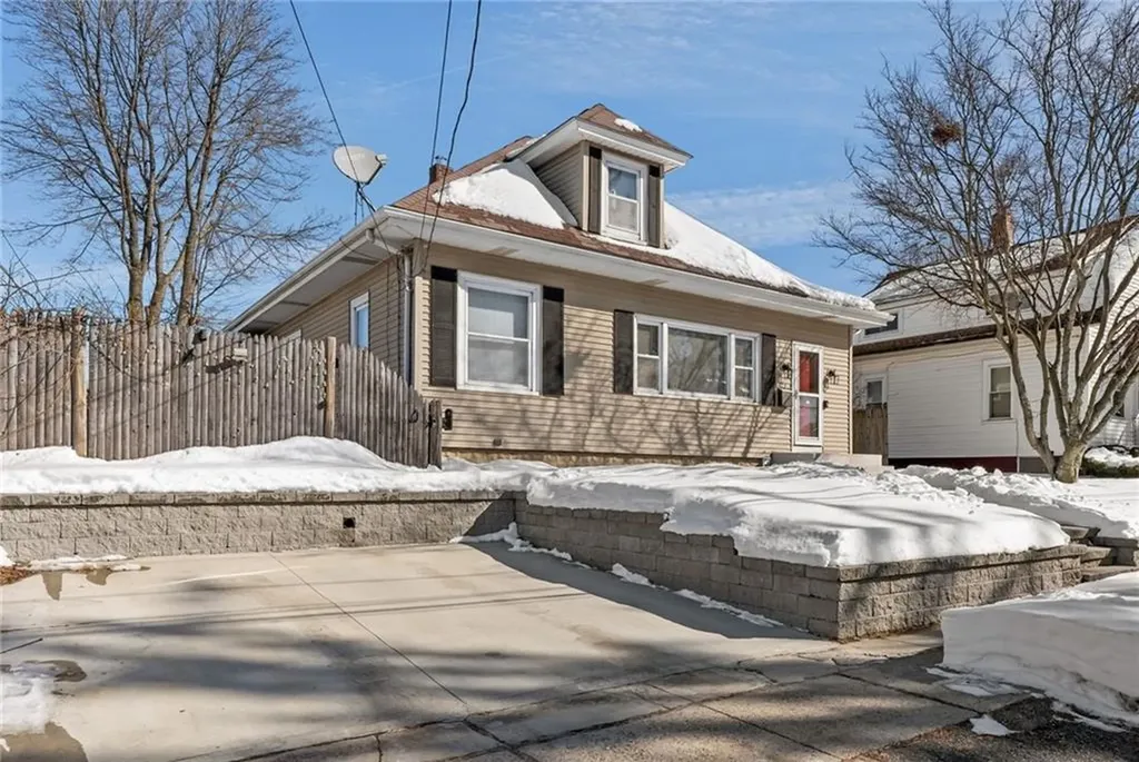 123 Mauran Street Cranston RI 02910