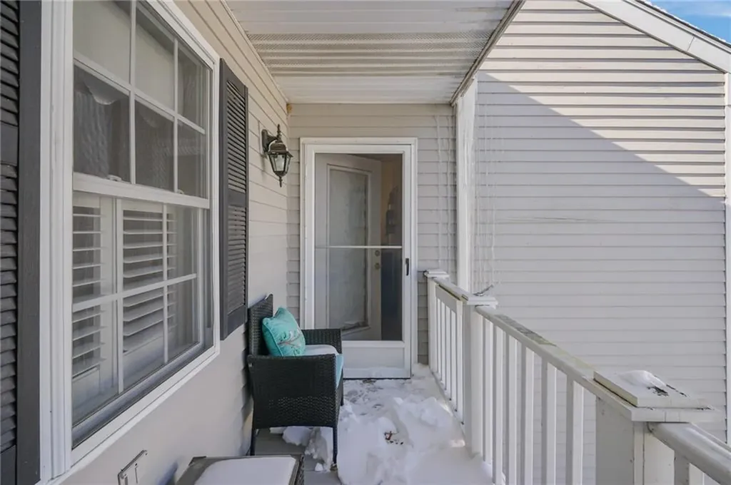 720 Putnam Pike Smithfield RI 02828