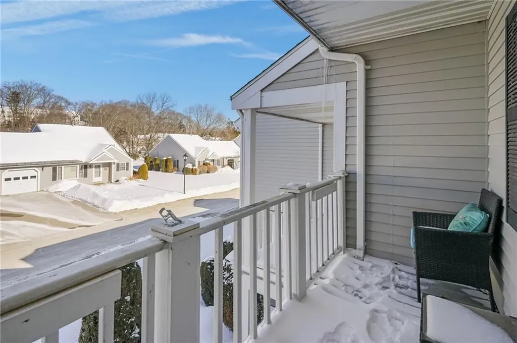 720 Putnam Pike Smithfield RI 02828