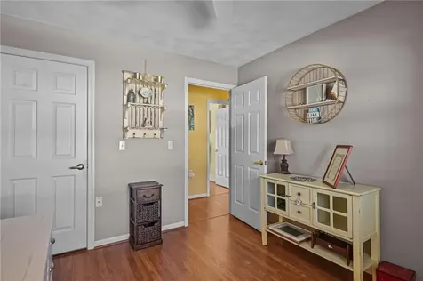 720 Putnam Pike Smithfield RI 02828